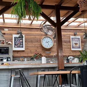 La Vista, Chambre Chez L'Habitant Couette-café